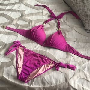 Adorable Victoria’s Secret swimsuit/bikini